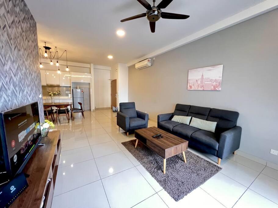 Meridinmedini Familytrip 5Min To Legoland By Vdo Homestay Nusajaya  Exterior foto